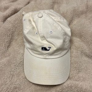 White Vineyard Vines cap